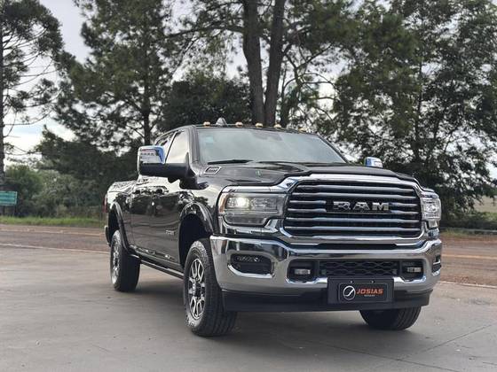 RAM 3500 6.7 I6 TURBO DIESEL LIMITED LONGHORN CD 4X4  AUTOMÁTICO